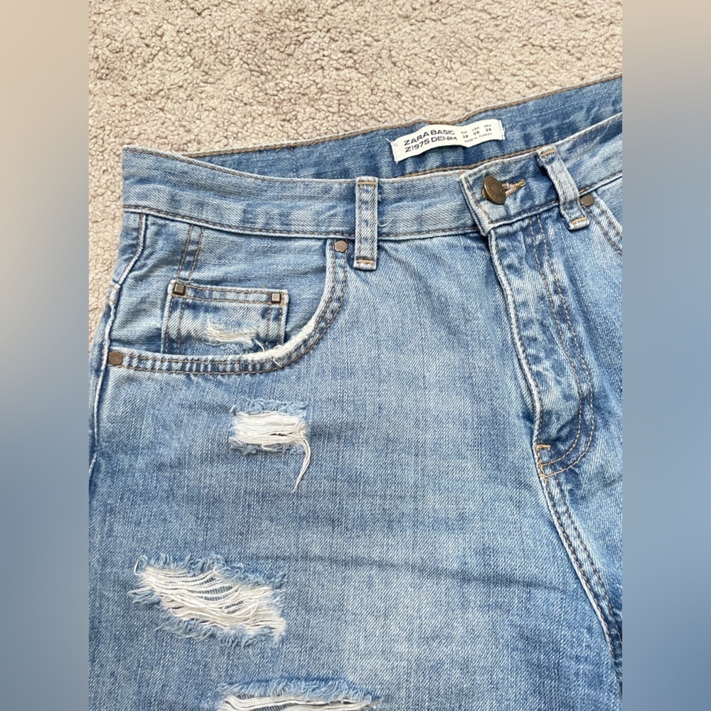 Zara Basic High Waisted Shorts - image 4